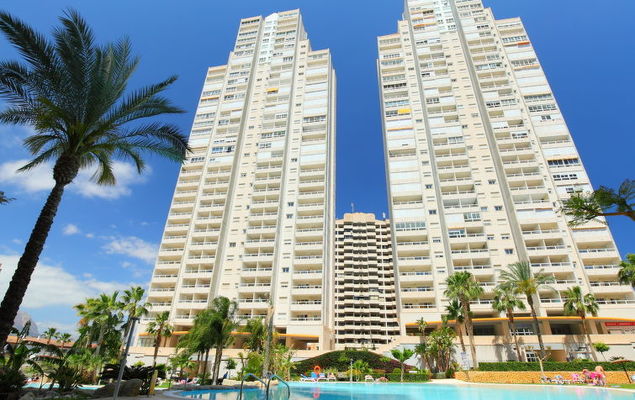 Los Gemelos - Photo 1