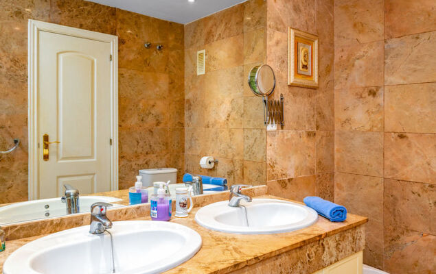 Los Almendros 2 - Photo 13